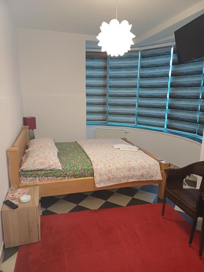 Hollywood Motel Podlugovi 외부 사진