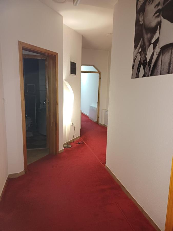 Hollywood Motel Podlugovi 외부 사진